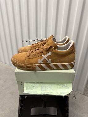 Off White Low Vulcanized Brown Size 6 Men's